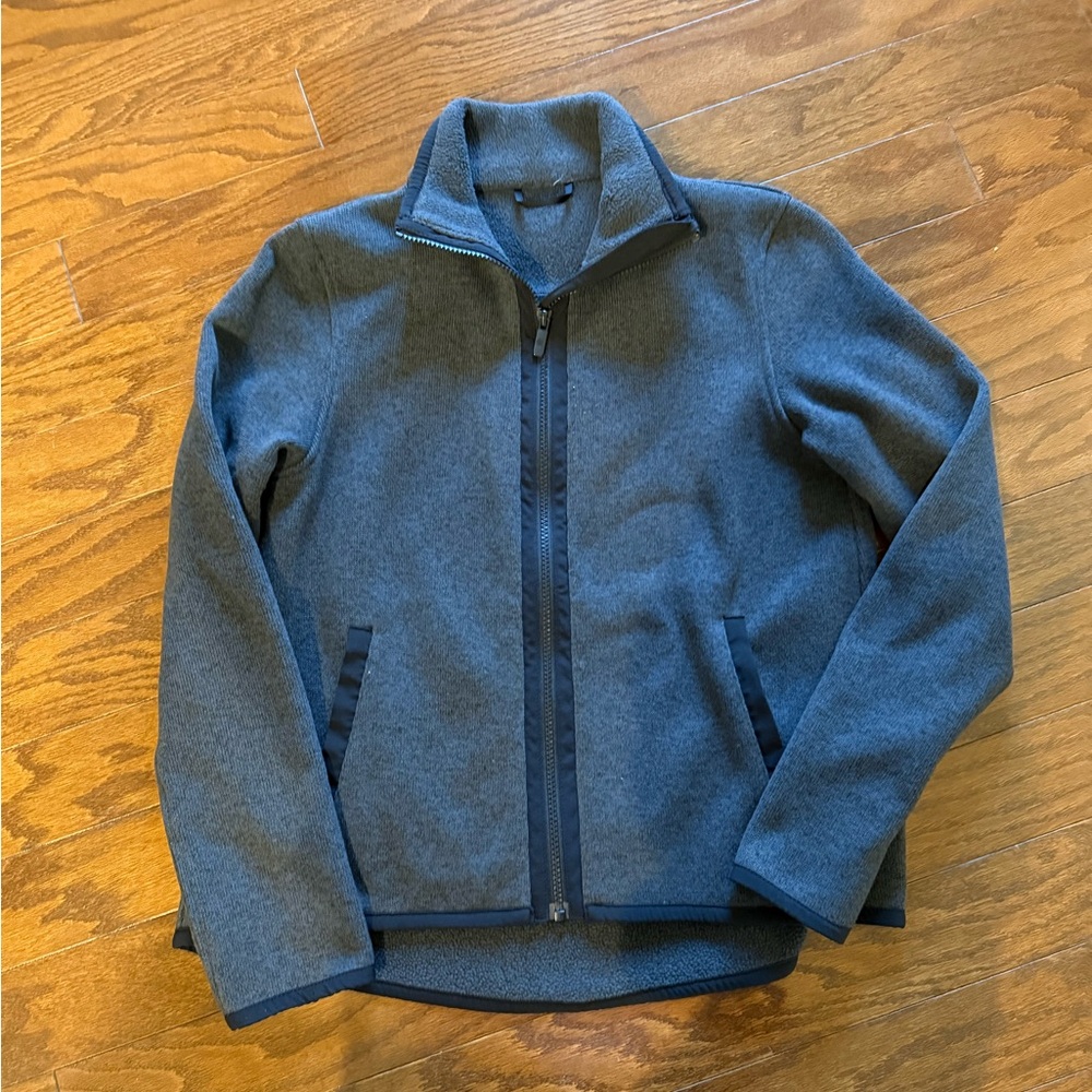 Lululemon women’s gray Fleece Jacket